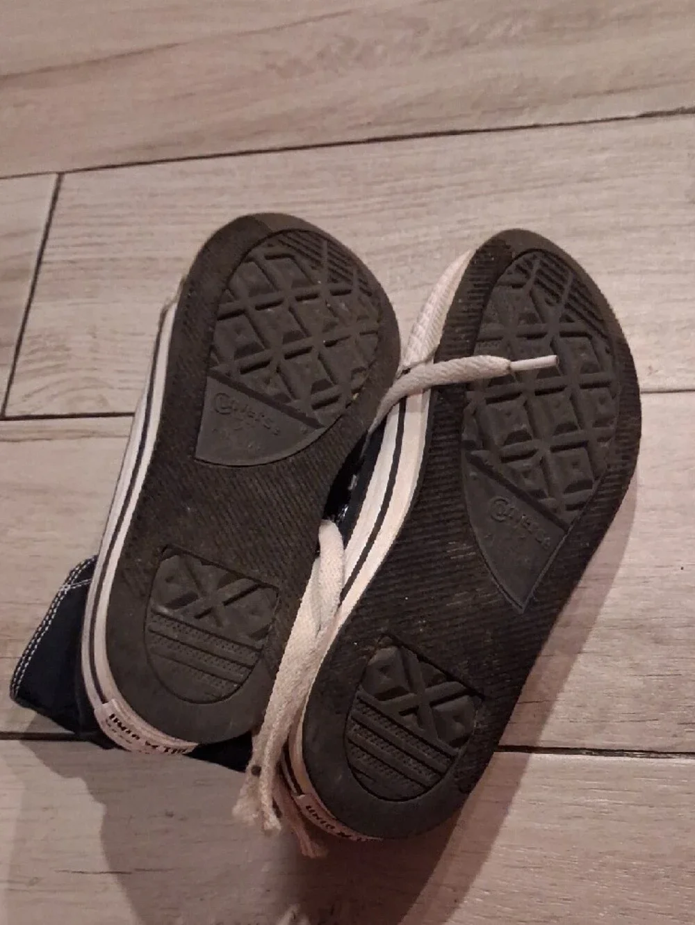 Converse black canvas