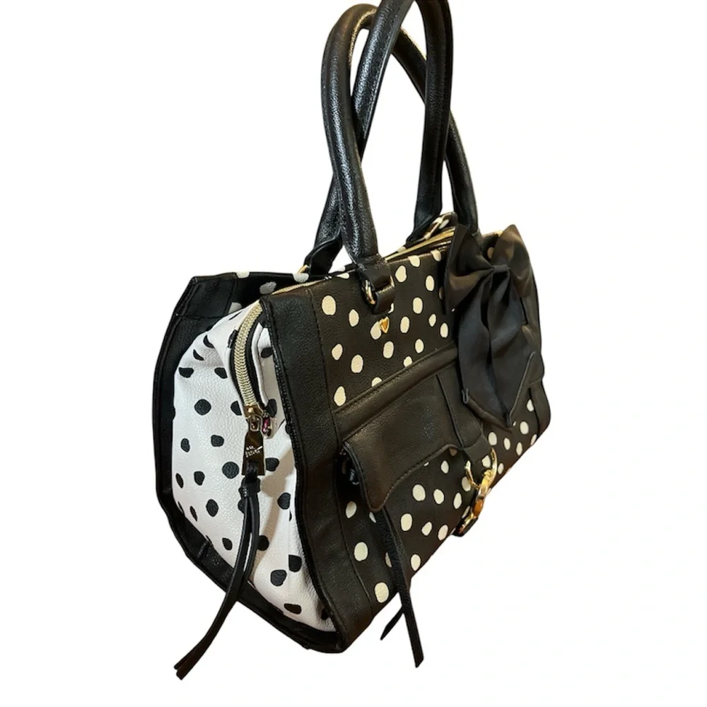 Betsey Johnson Black & White Polka Dot Satchel w/handles, heart clip & Bow Charm