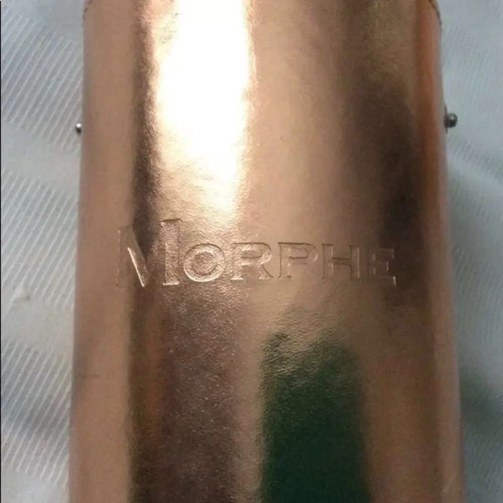 Morphe copper colored
