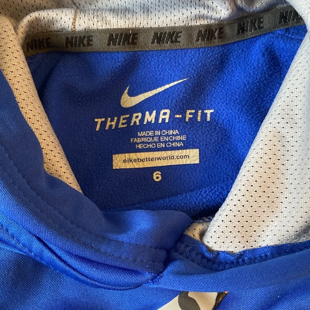 ⭐️ 3/$20 Boys- NIKE: Therma-Fit Blue and gray hoodie with front pocket- Sz 6