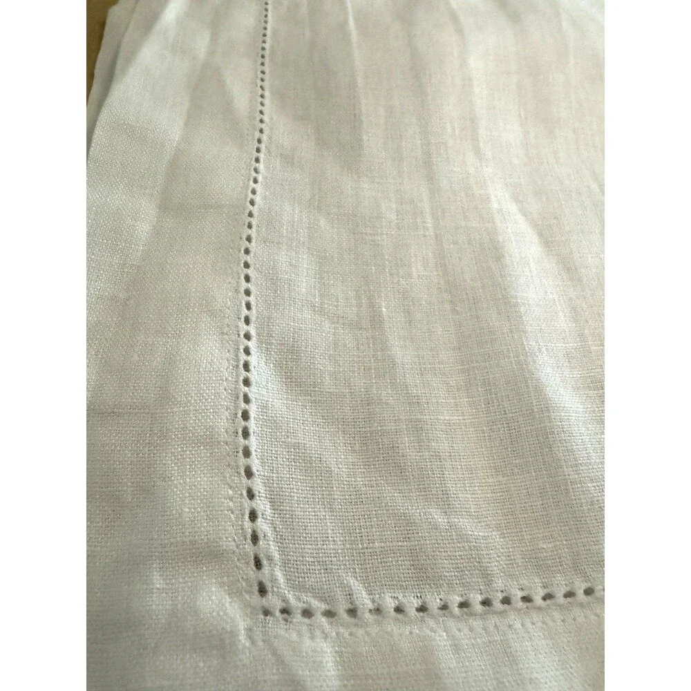 Unbranded linen table