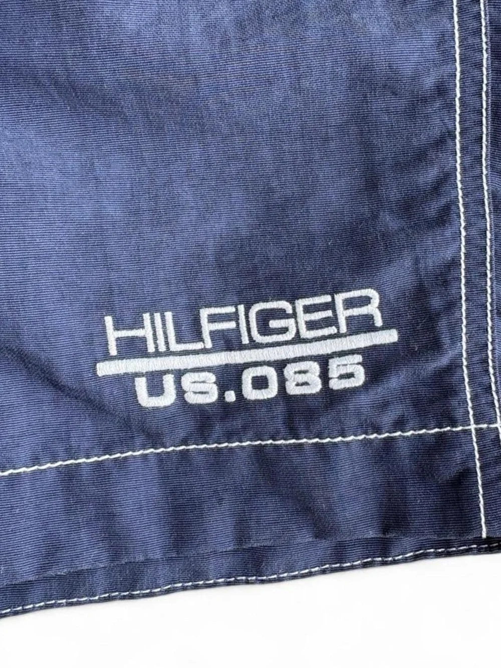 Tommy Hilfiger vintage 2000s