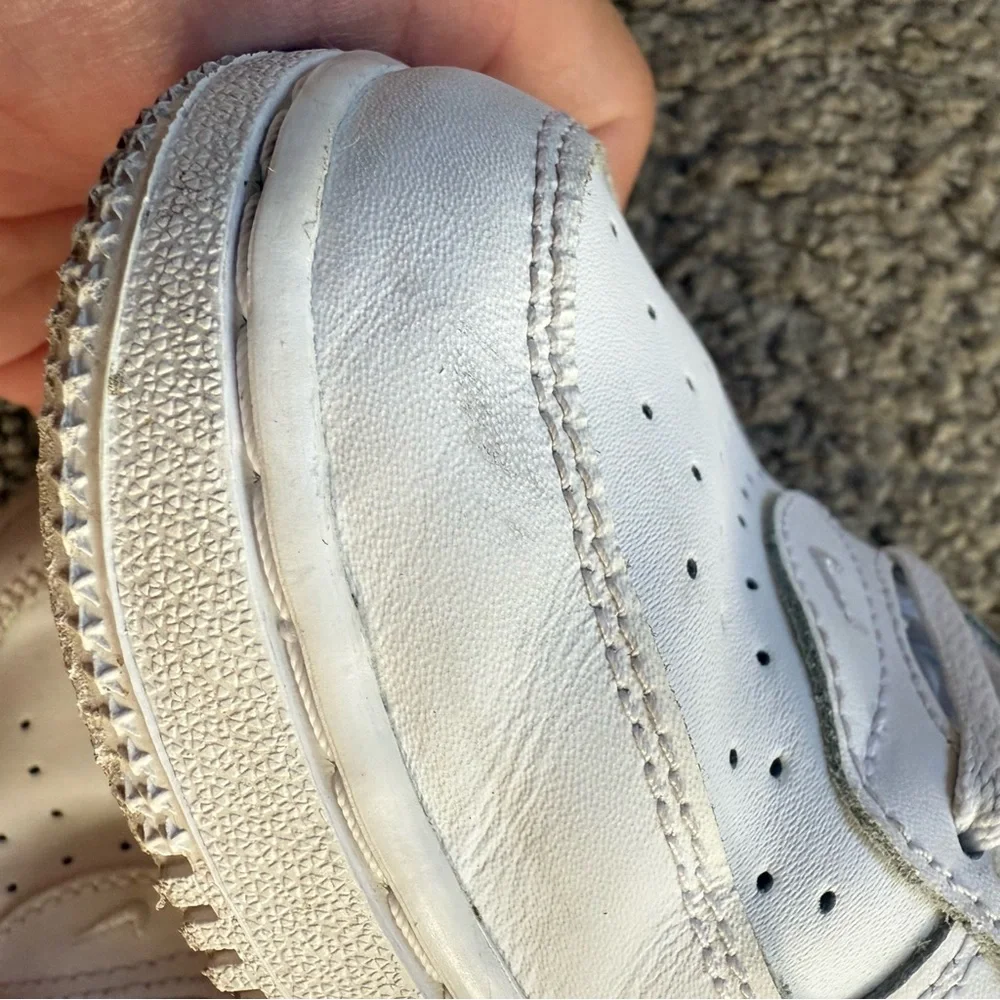 Nike still description