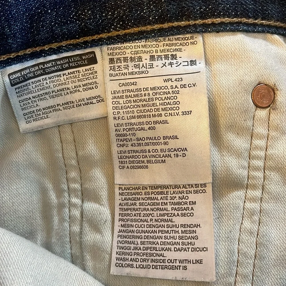 Levi’s 501 Cutoff Jean Denim Shorts Raw Hem