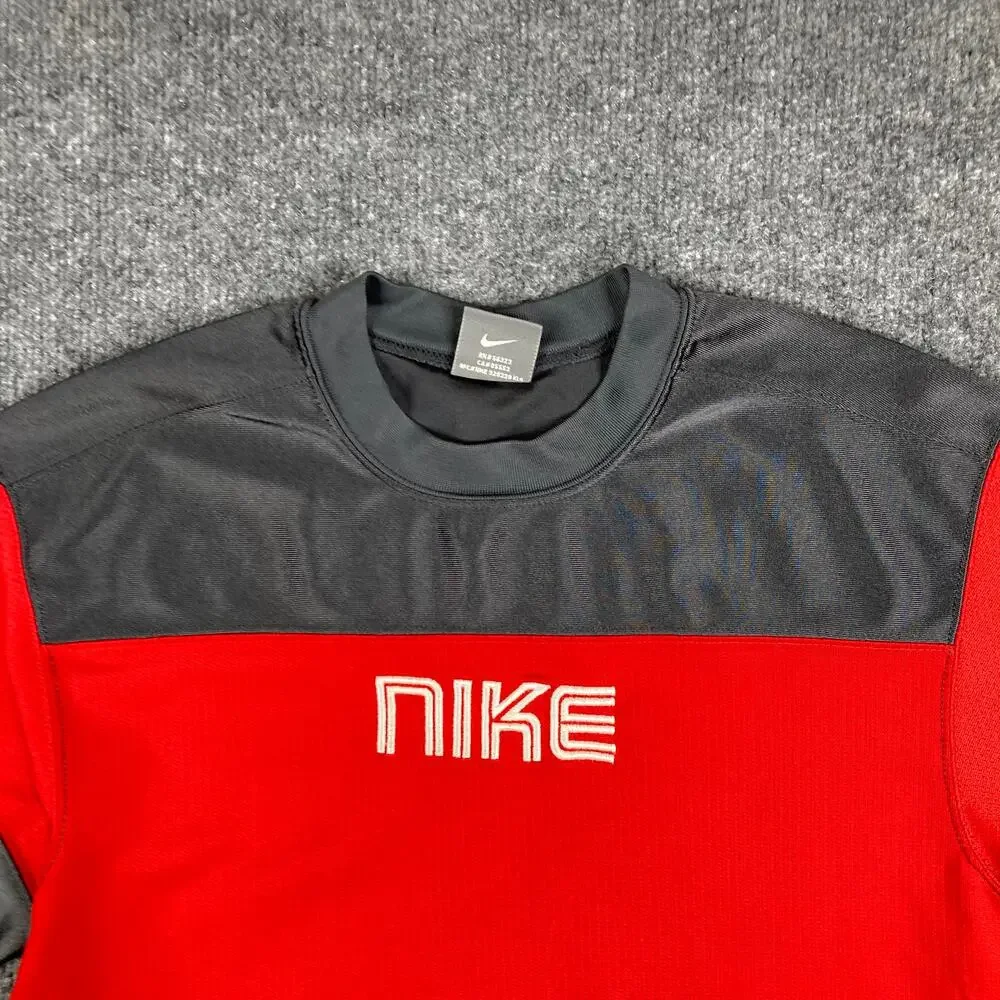 Nike shirt boys