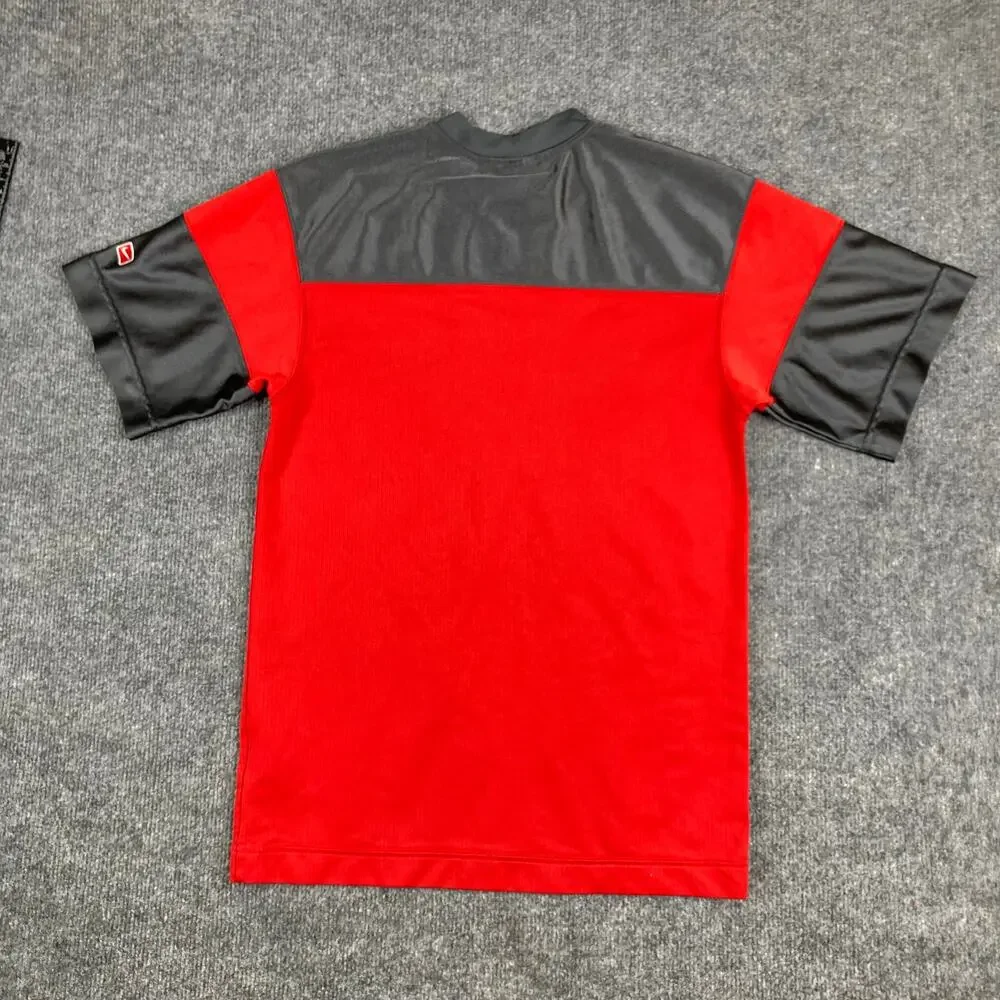 Nike shirt boys