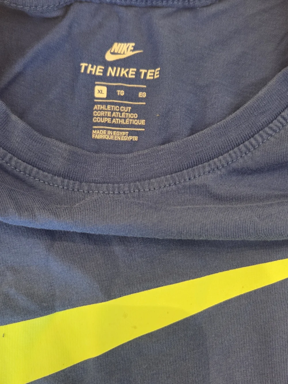 Nike classic graphic