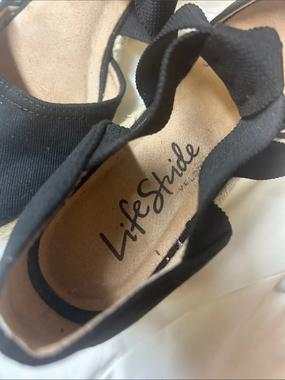 Life Stride black canvas