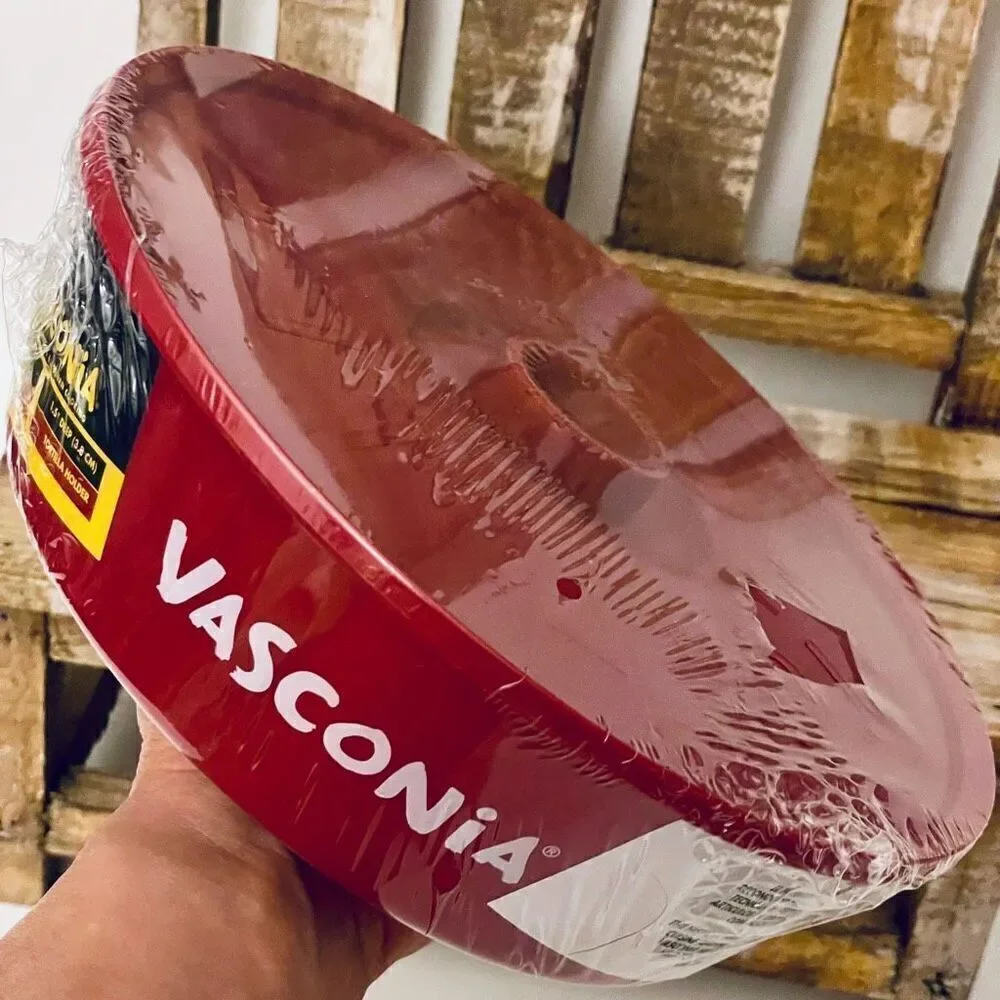 NWT Vasconia TORTILLAS Round Red Plastic Holder w/ lid for Pita bread Flatbread