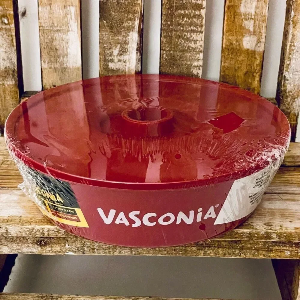 NWT Vasconia TORTILLAS Round Red Plastic Holder w/ lid for Pita bread Flatbread