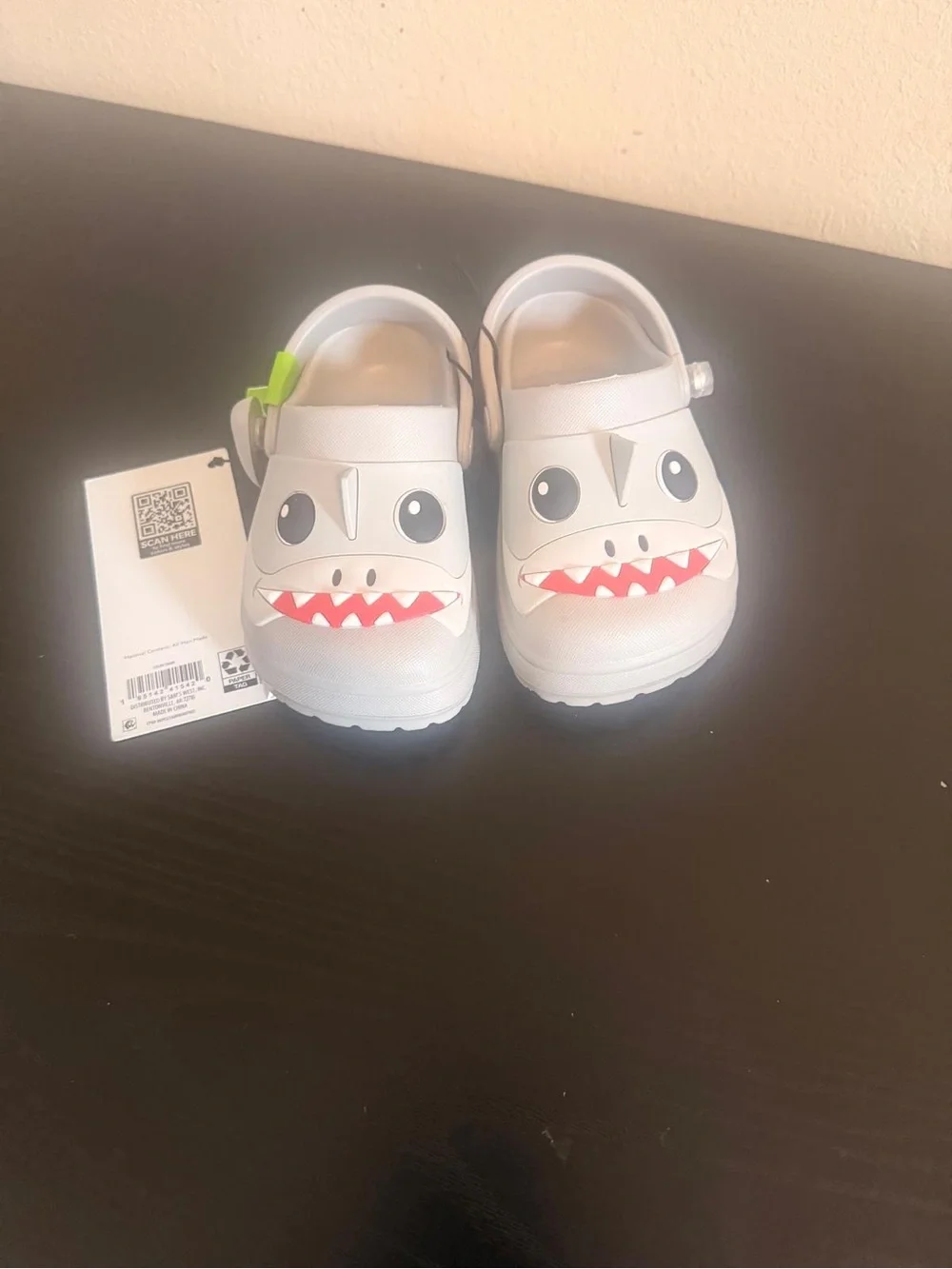 N/A playful shark