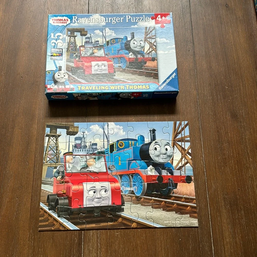 Ravensburger Thomas & Friends Thomas Tank Train Traveling with Thomas 35 pieces