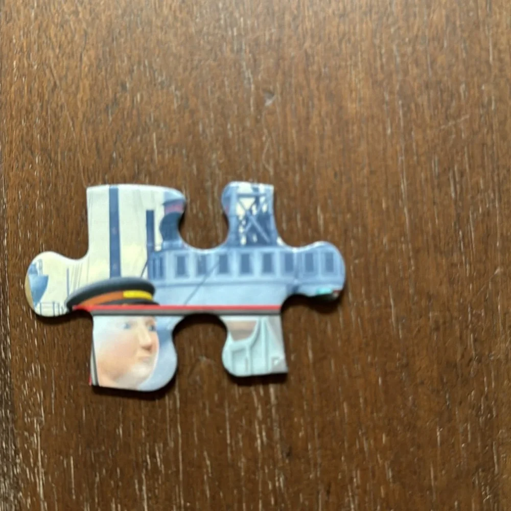 Ravensburger Thomas & Friends Thomas Tank Train Traveling with Thomas 35 pieces