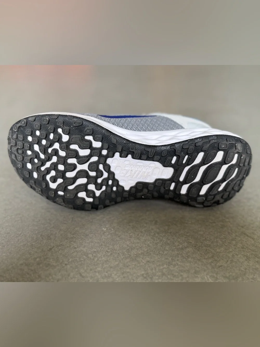 Nike kids revolution