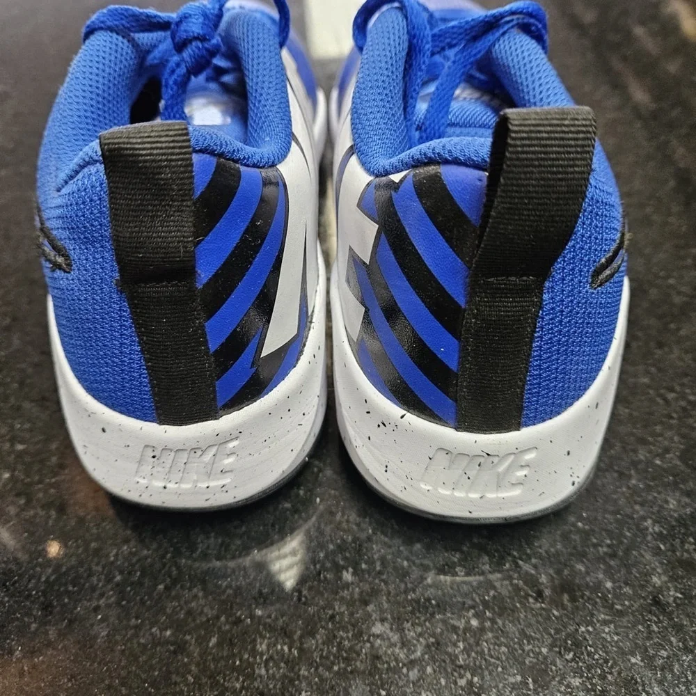 Nike sz blue