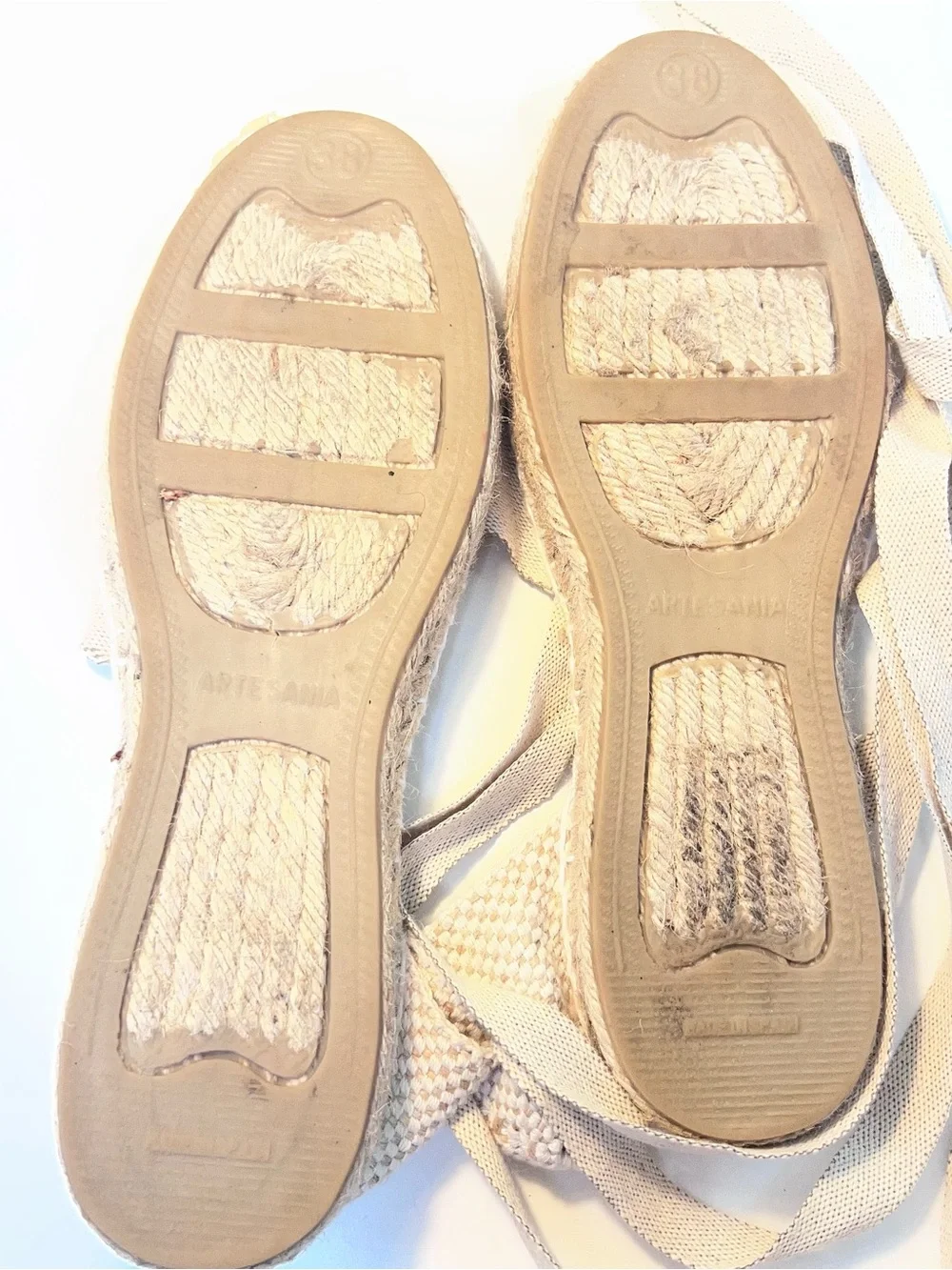 Alpargatus canvas espadrilles