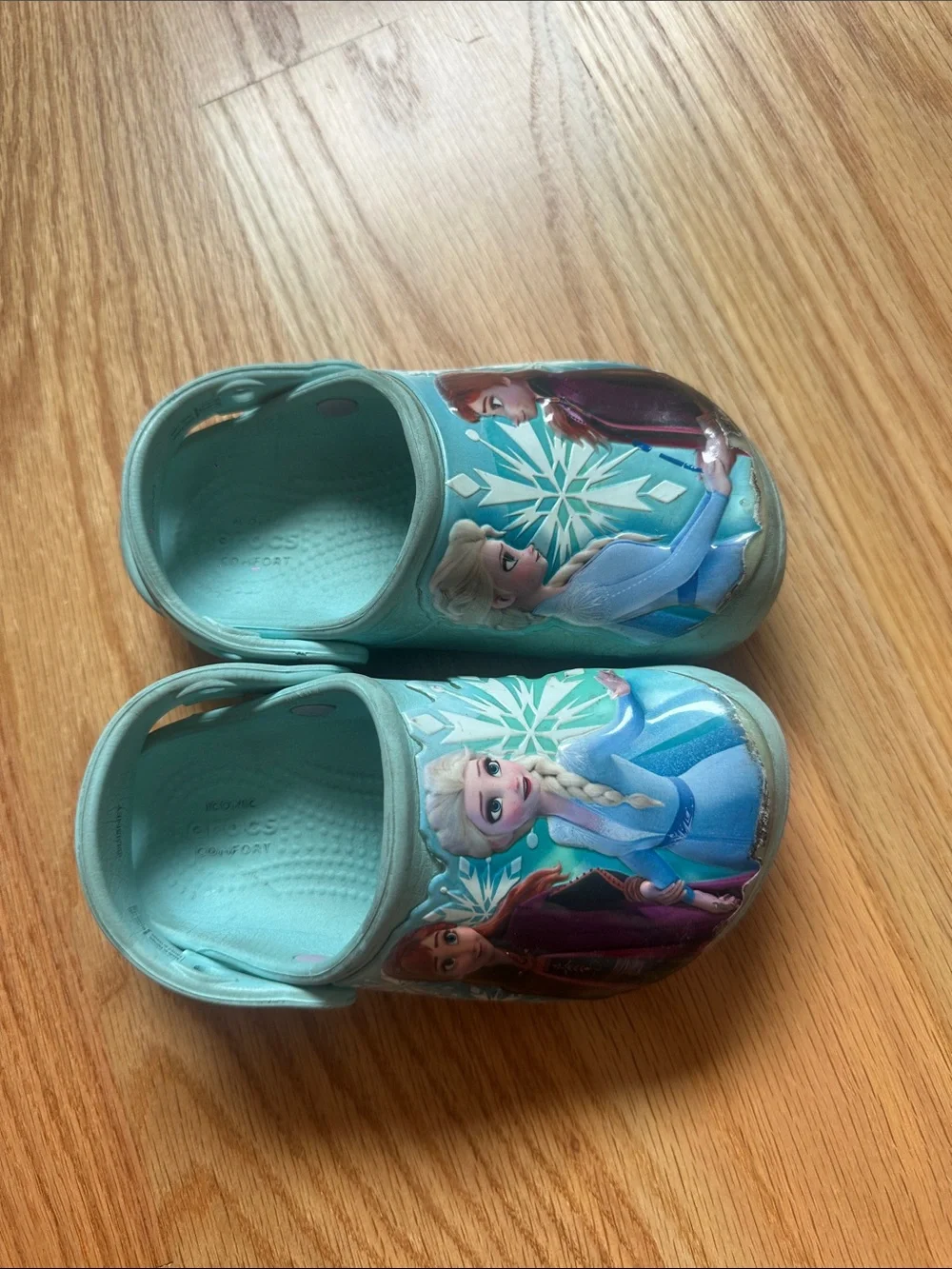 CROCS light aqua