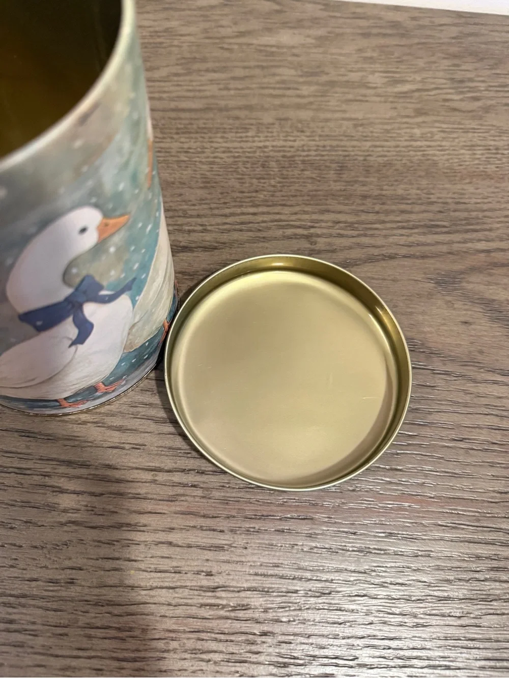 N/A round decorative