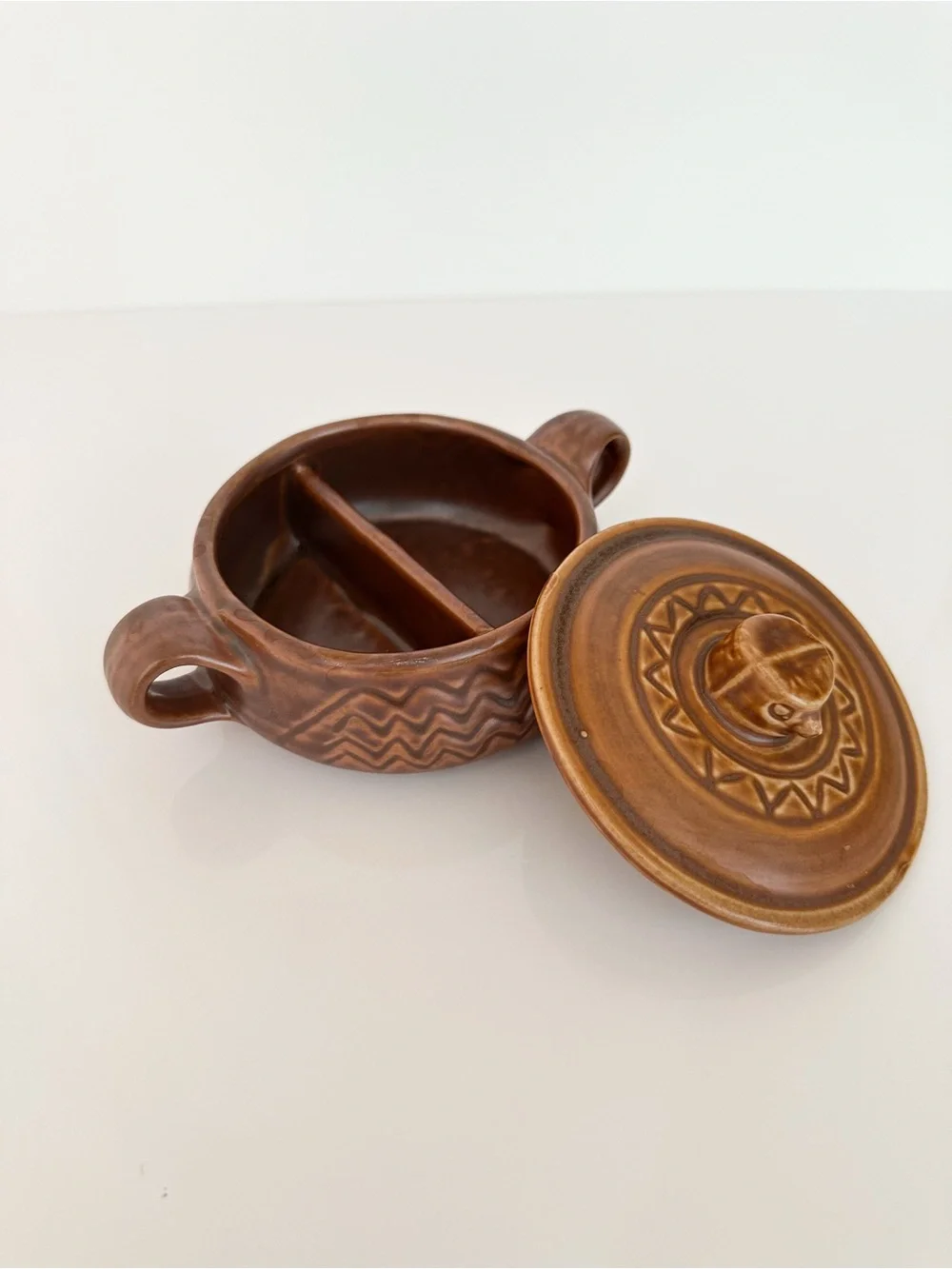 Hall Pottery charming vintage