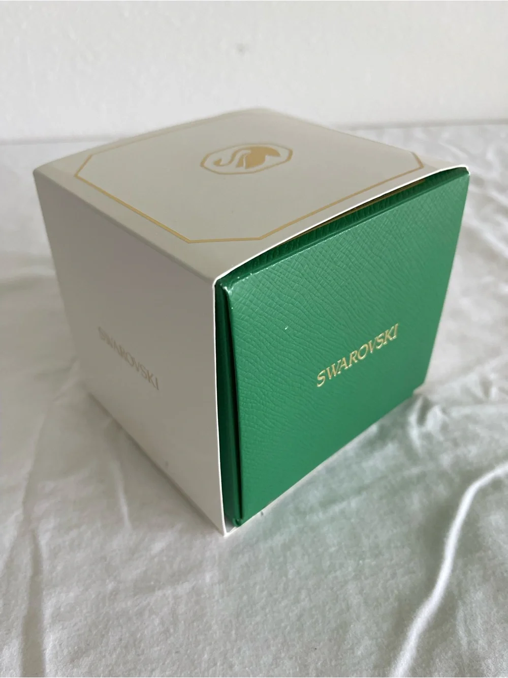 MIB Swarovski Crystal Annual 2023 Dillards Bell Santa Christmas Ornament