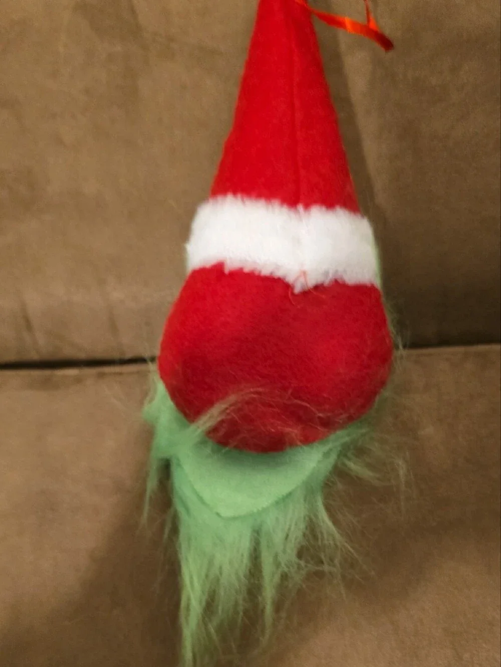 Grinch-Inspired Santa Hat Plush Gnomes. Red & Neon Green. 5 Piece Set. NEW.