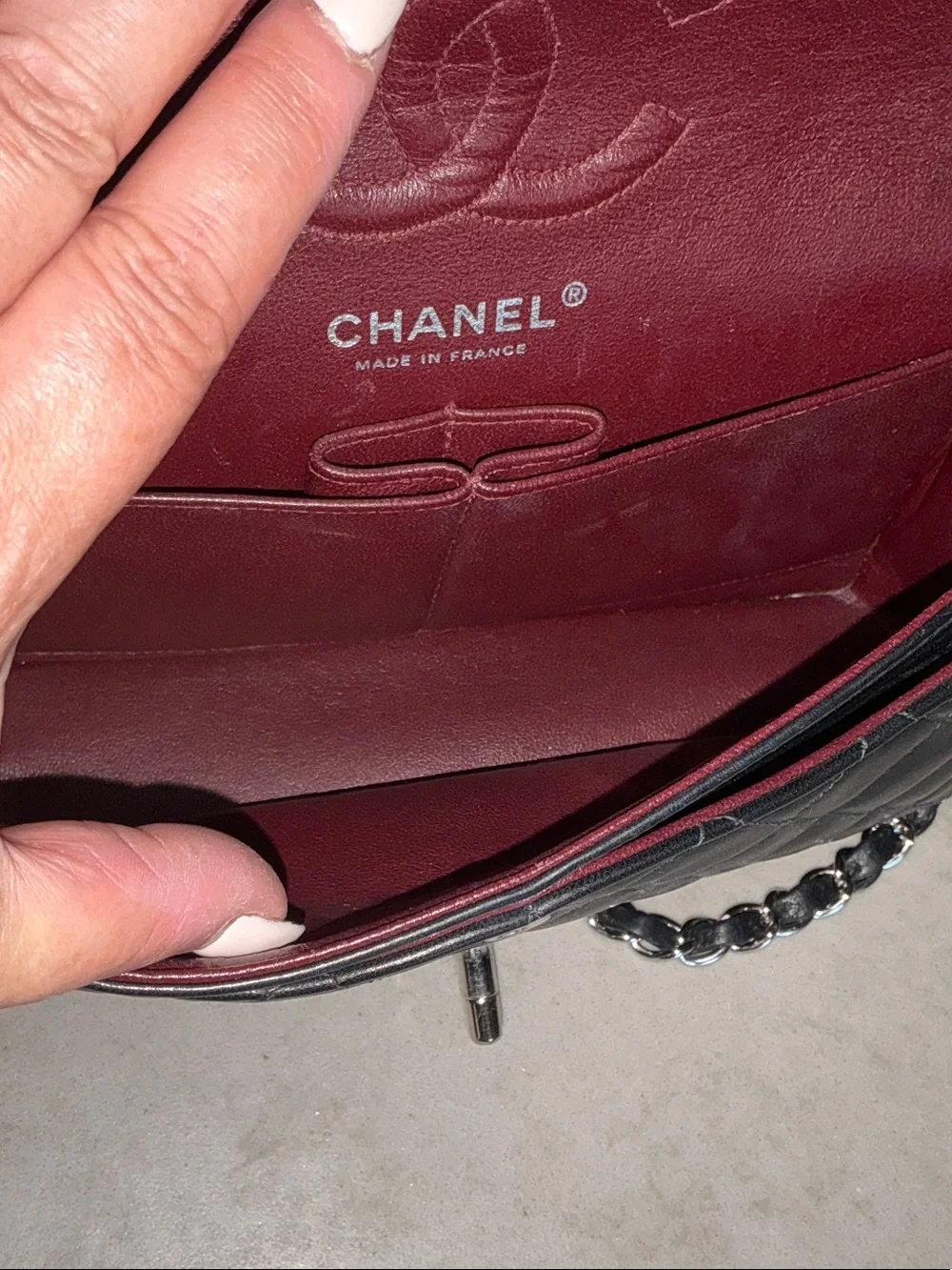 CHANEL Black Quilted Leather Shoulder Bag with Silver-Tone Chain