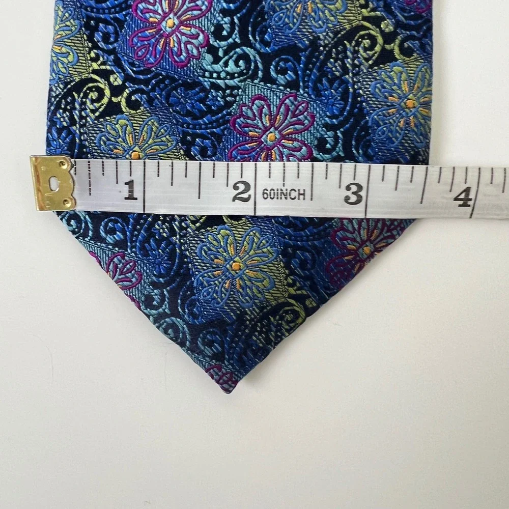 The Big Knot by Steven Land handmade silk