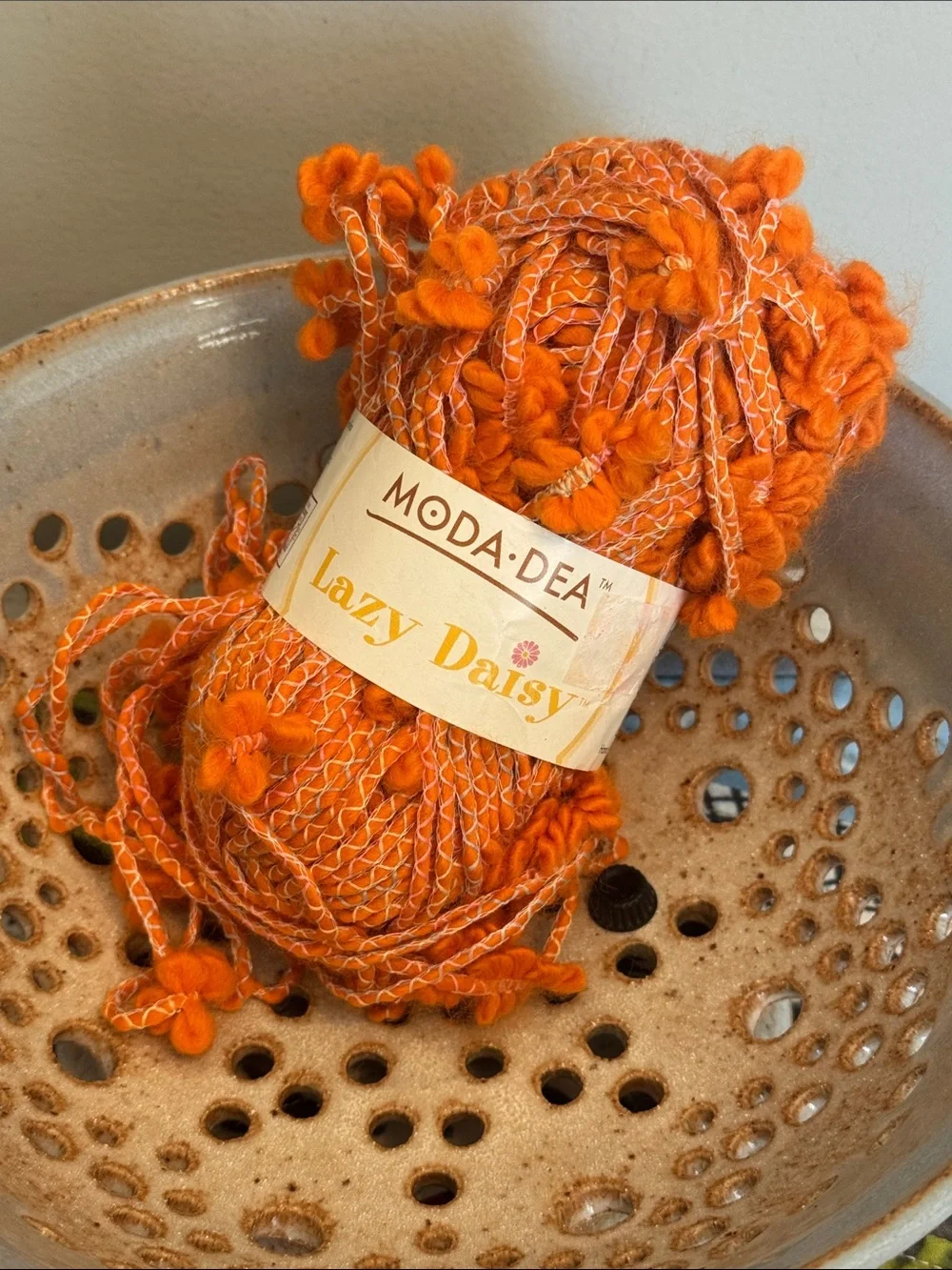 MODA·DEA Lazy Daisy Orange Novelty Yarn