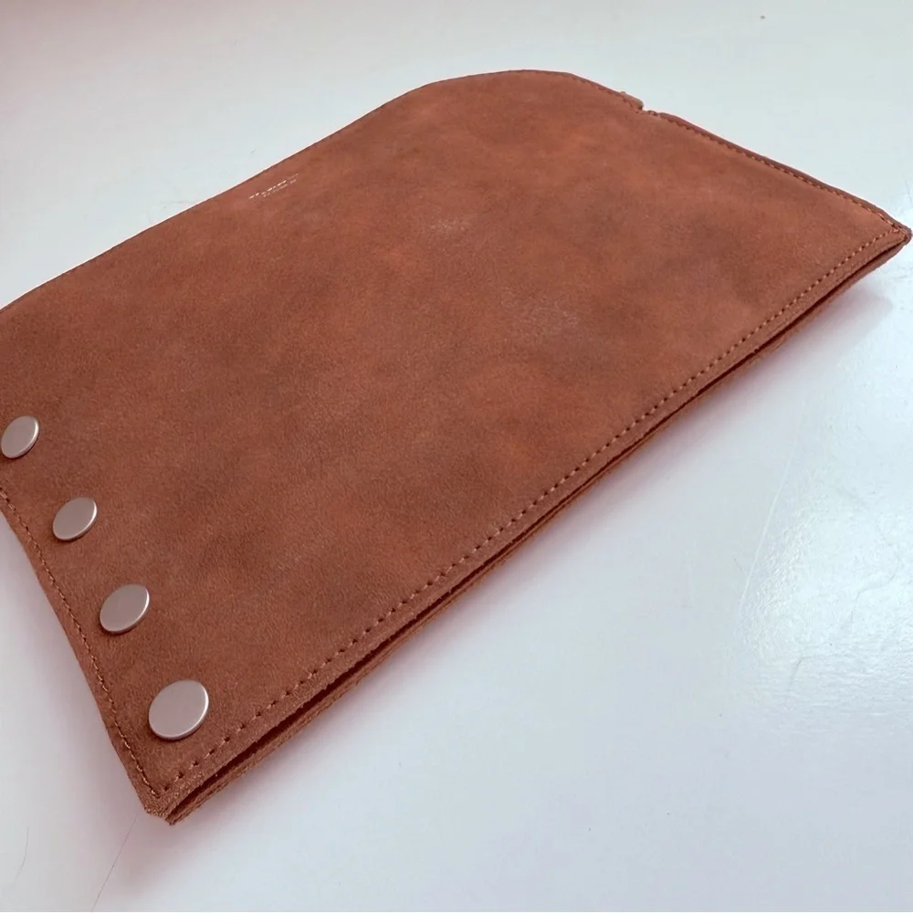 Hammitt leather slots