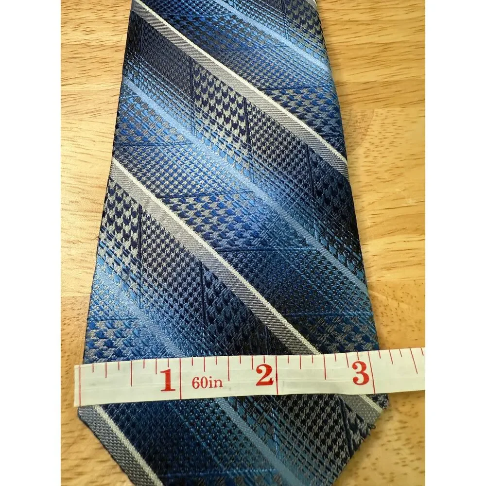 Van Heusen elevate your