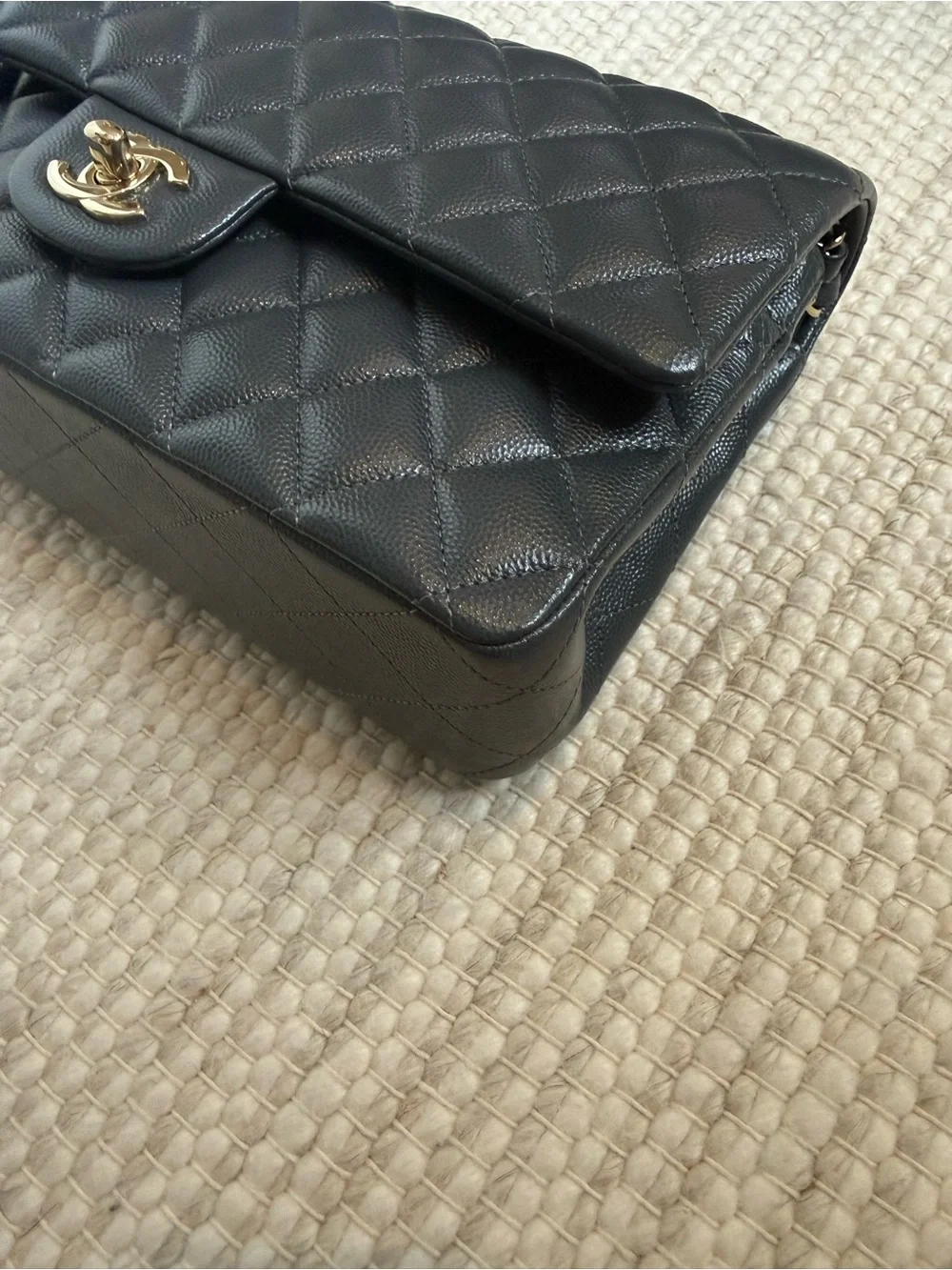 CHANEL classic quilted