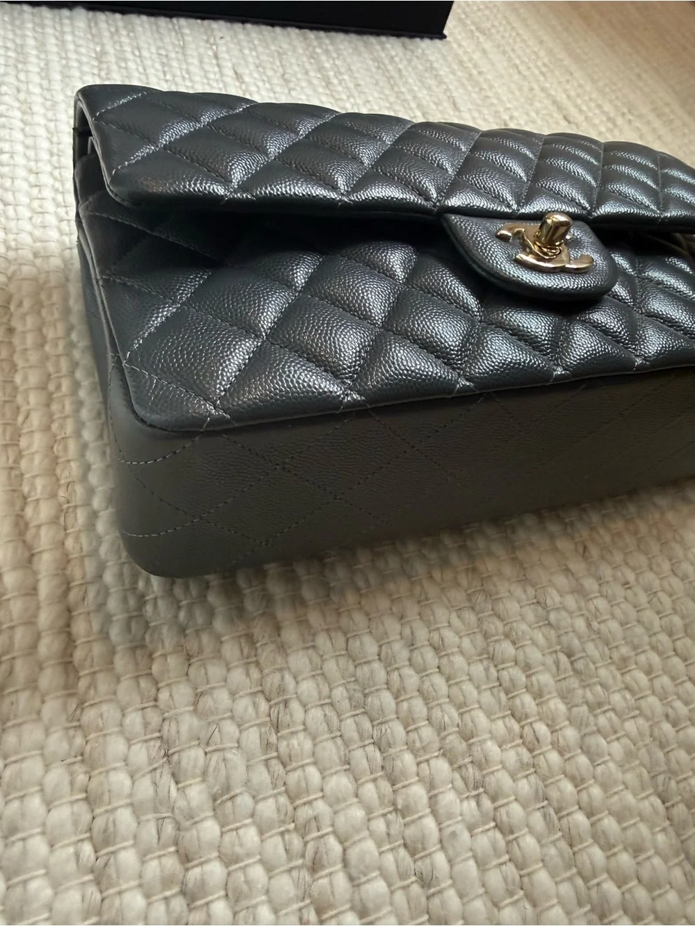 CHANEL classic quilted