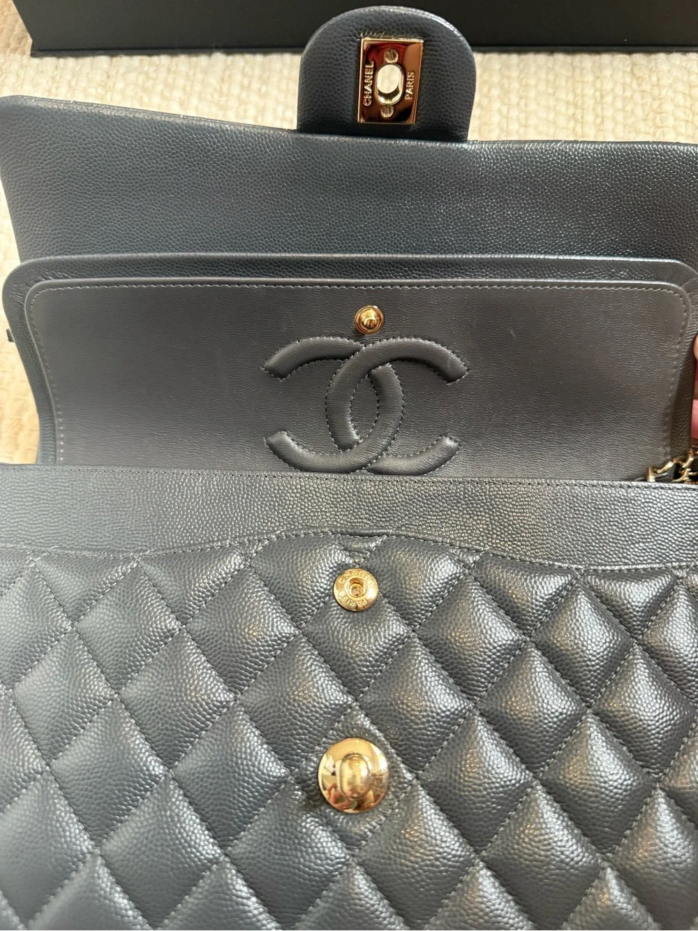 CHANEL classic quilted