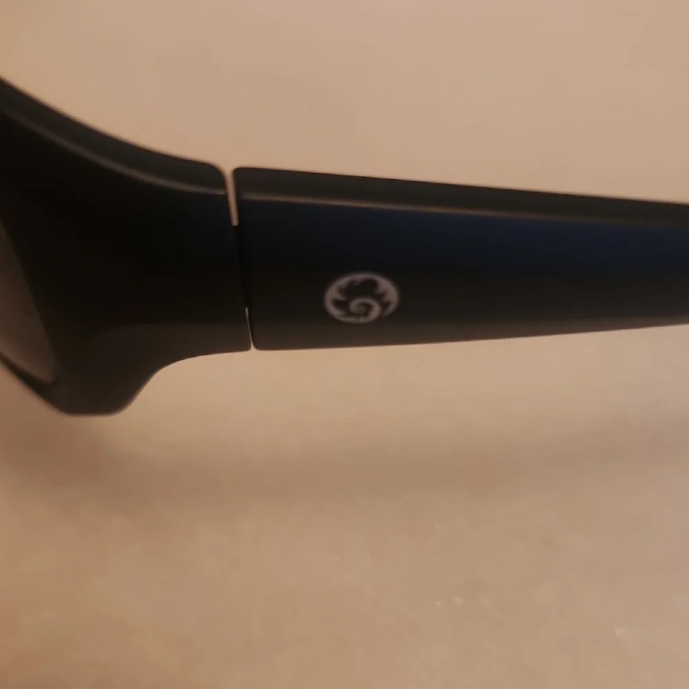 Moncler Black Shield Style  Sunglasses W Moncler Pouch And Cloth