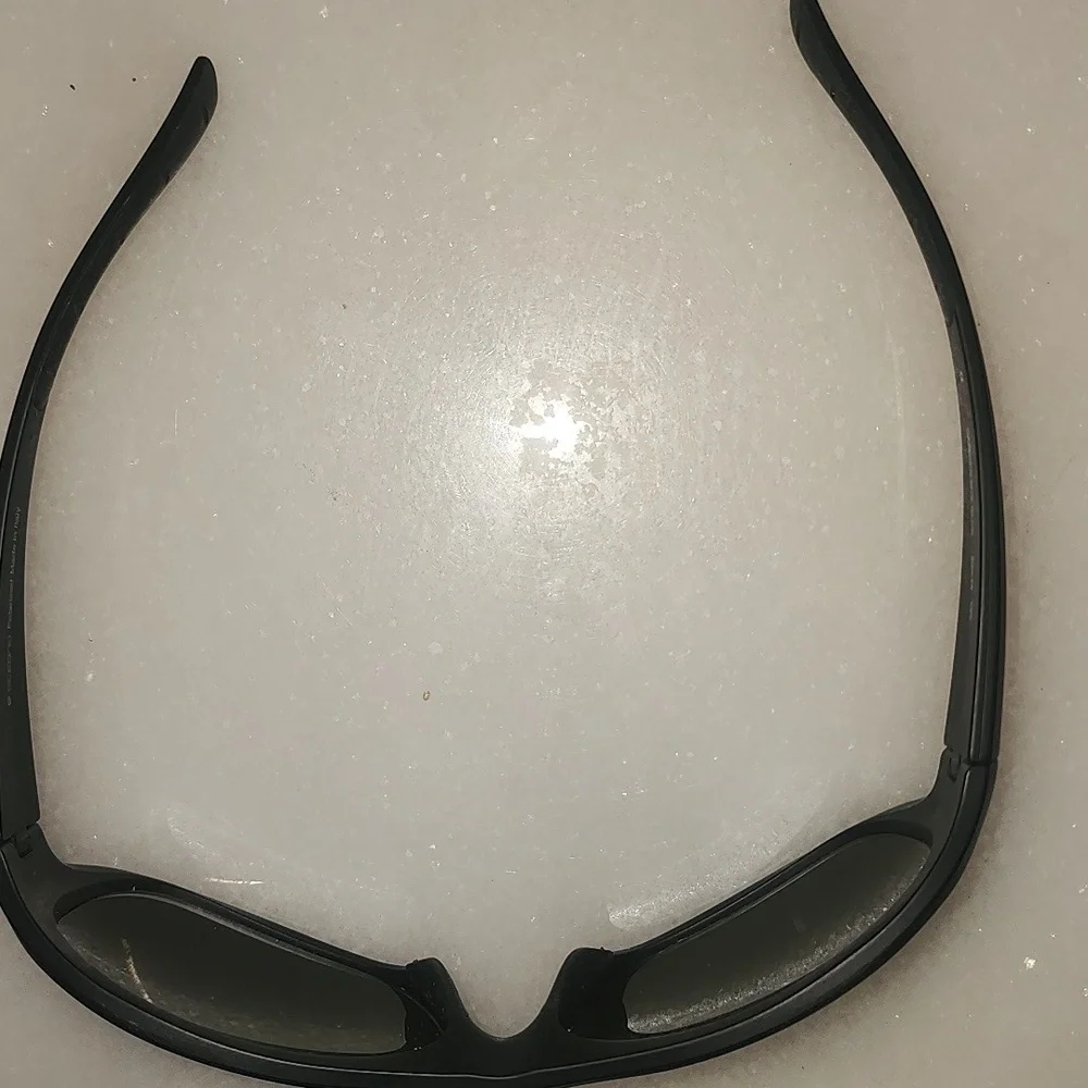Moncler Black Shield Style  Sunglasses W Moncler Pouch And Cloth