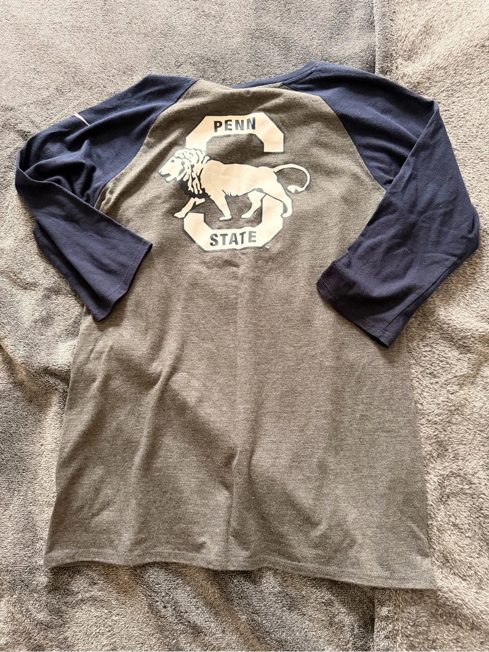 Nike athletic raglan