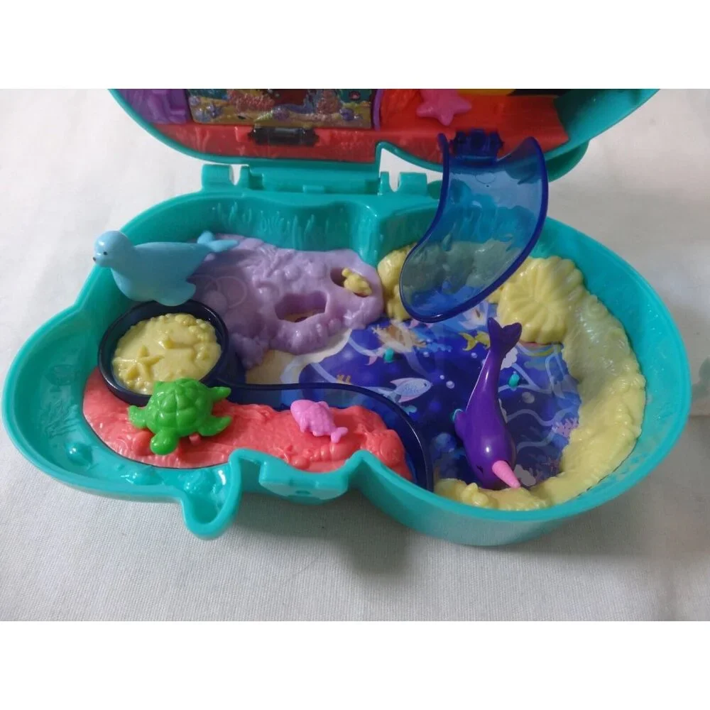 Polly pocket hedgehog