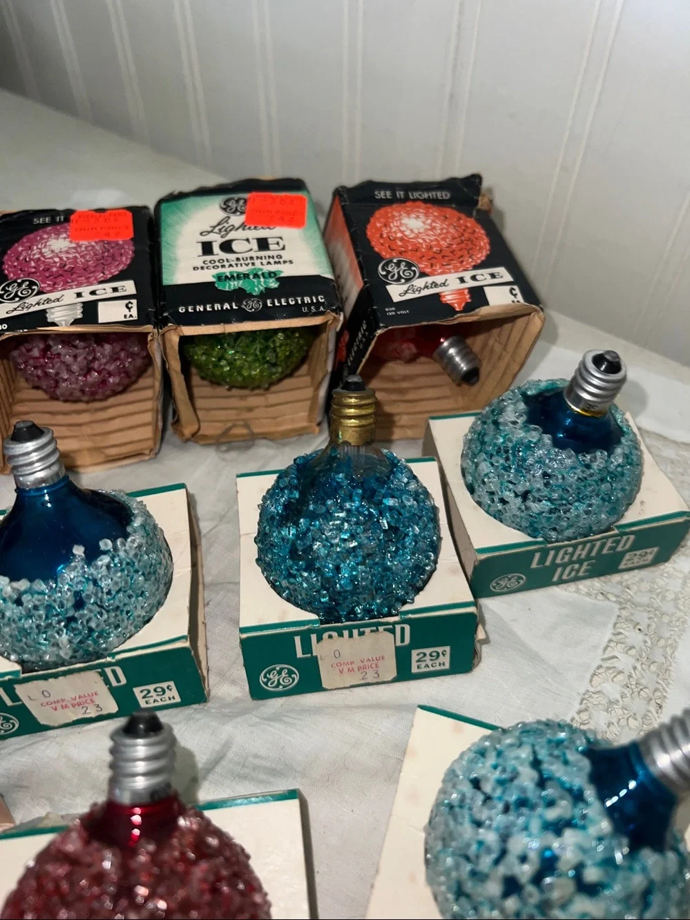 NWT Lot 15 Vintage GE Lighted Ice Christmas bulbs lights