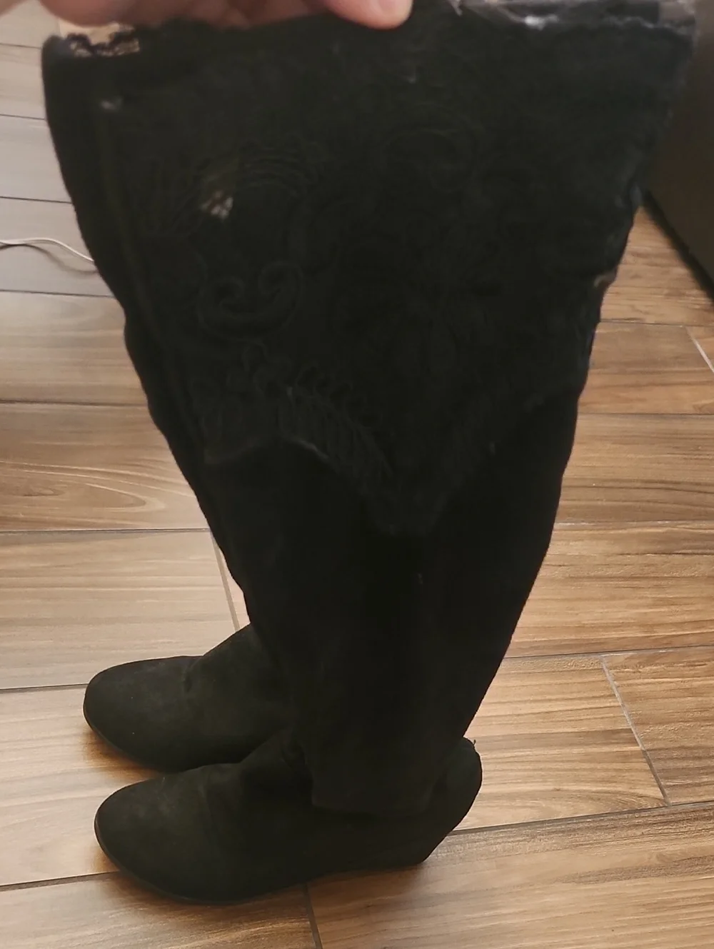N/A elegant black