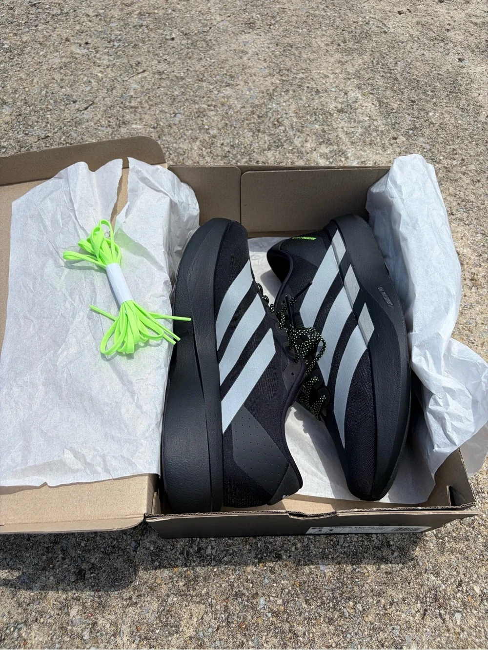 ADIDAS “Adizero Evo SL M” KJ1365 CBLACK/SILVMT (SZ 11) Reflective & Solid Laces