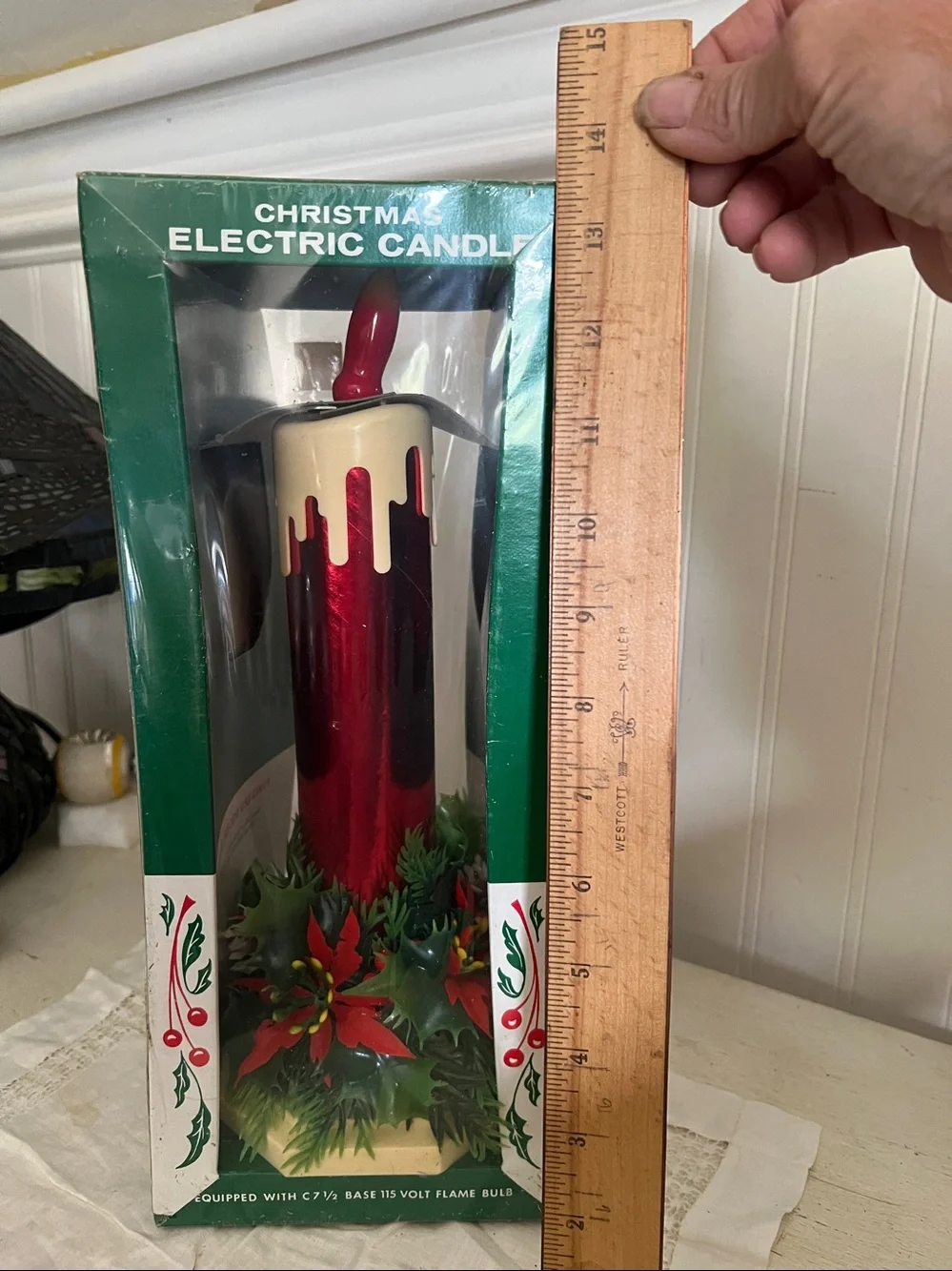 NWT Vtg Electric Christmas Candle Foil Cardboard Plastic Wreath Drip Wax Kitschy
