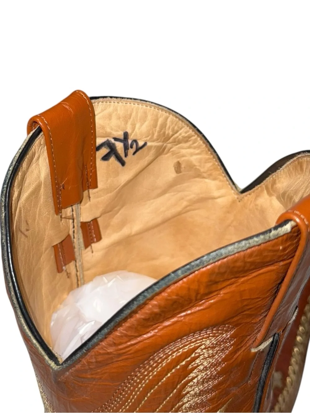 Laredo mens size