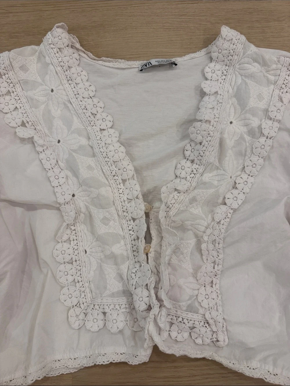 Zara cropped white