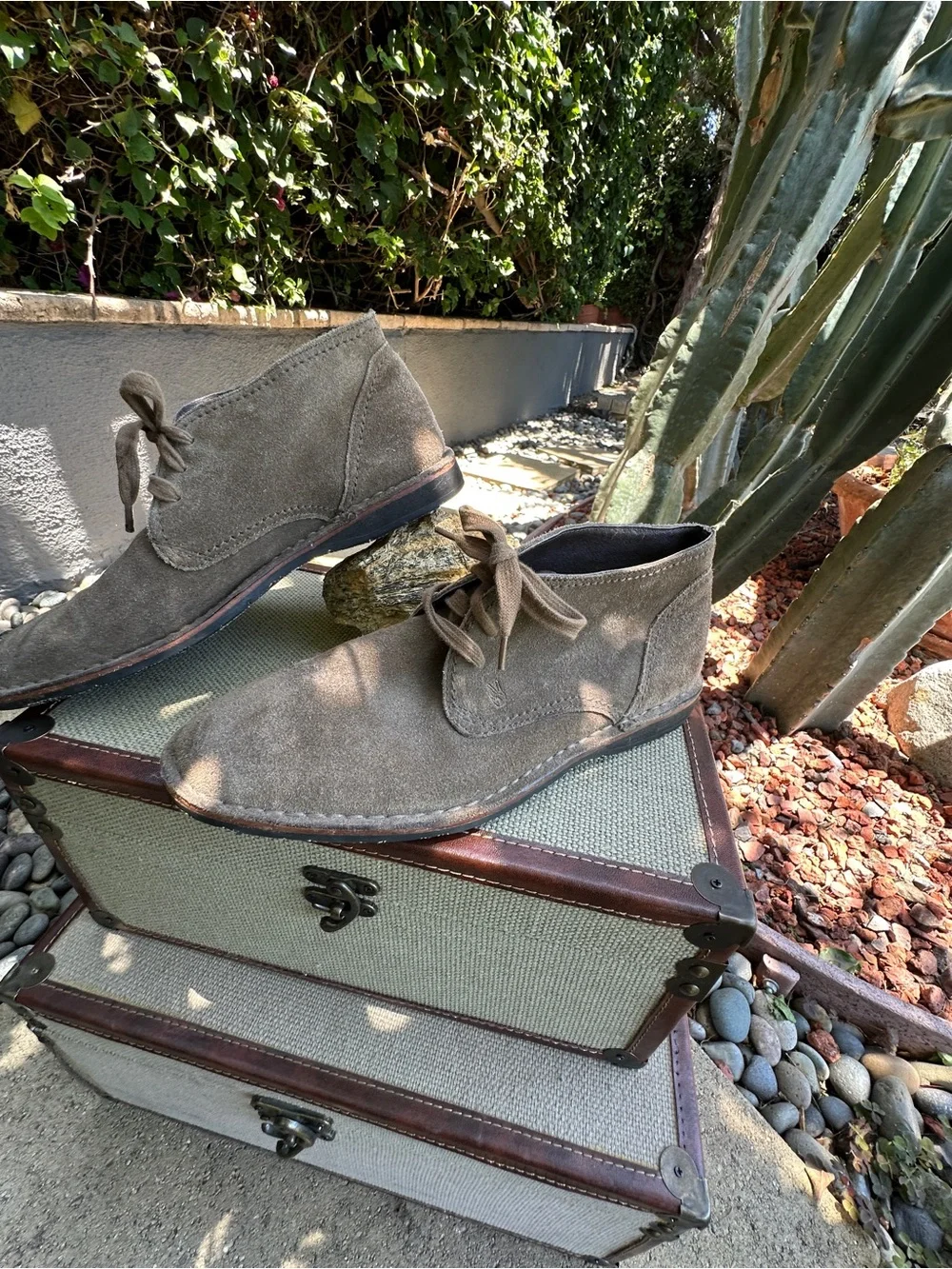 John Varvatos chukka looks versatile