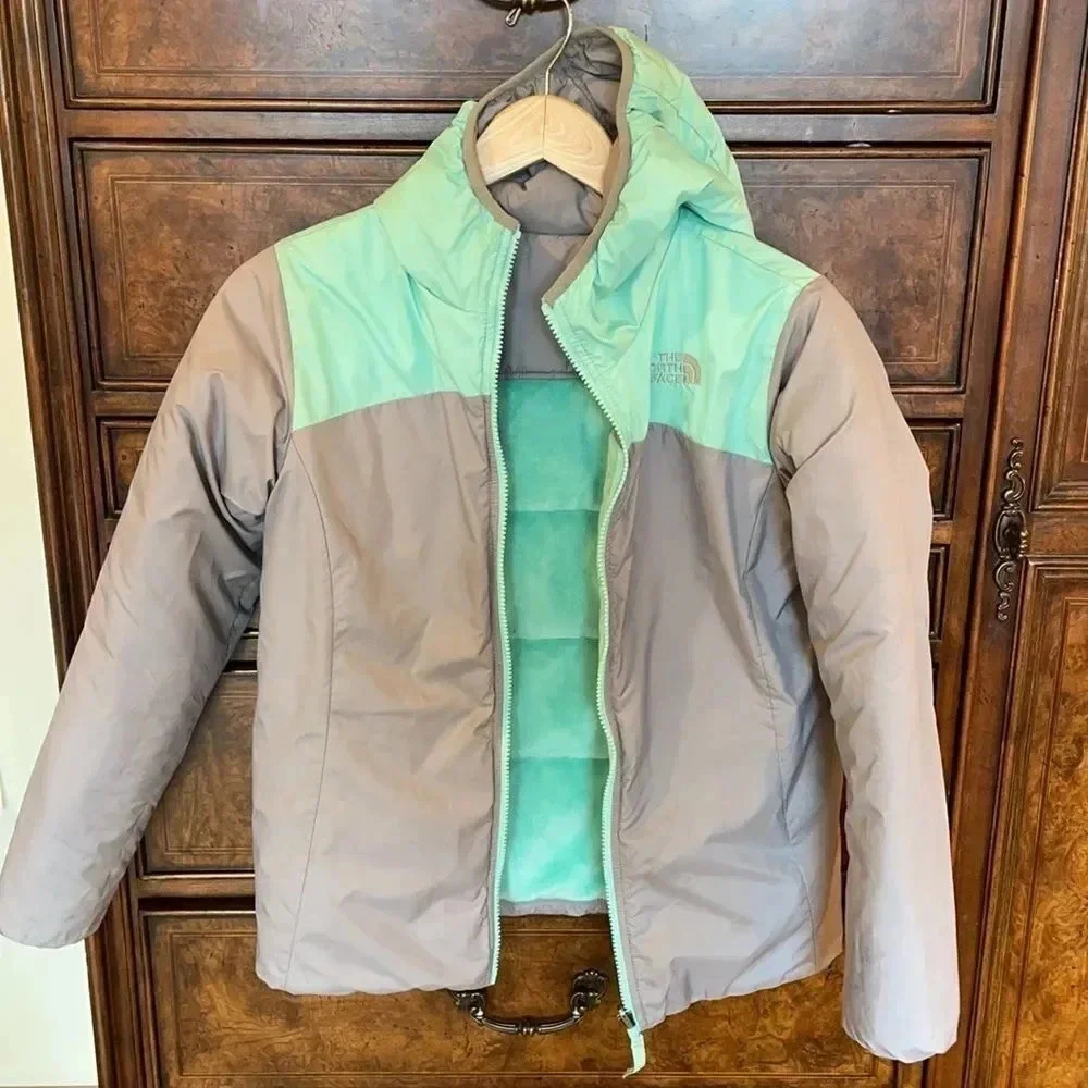 THE North Face Kids Green Puffy Reversible Jacket
