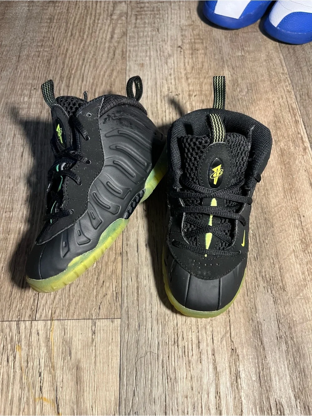 Nike Kids Black with Volt Accent Foam-Style Sneakers