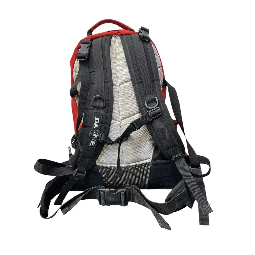 Dakine surf hiking