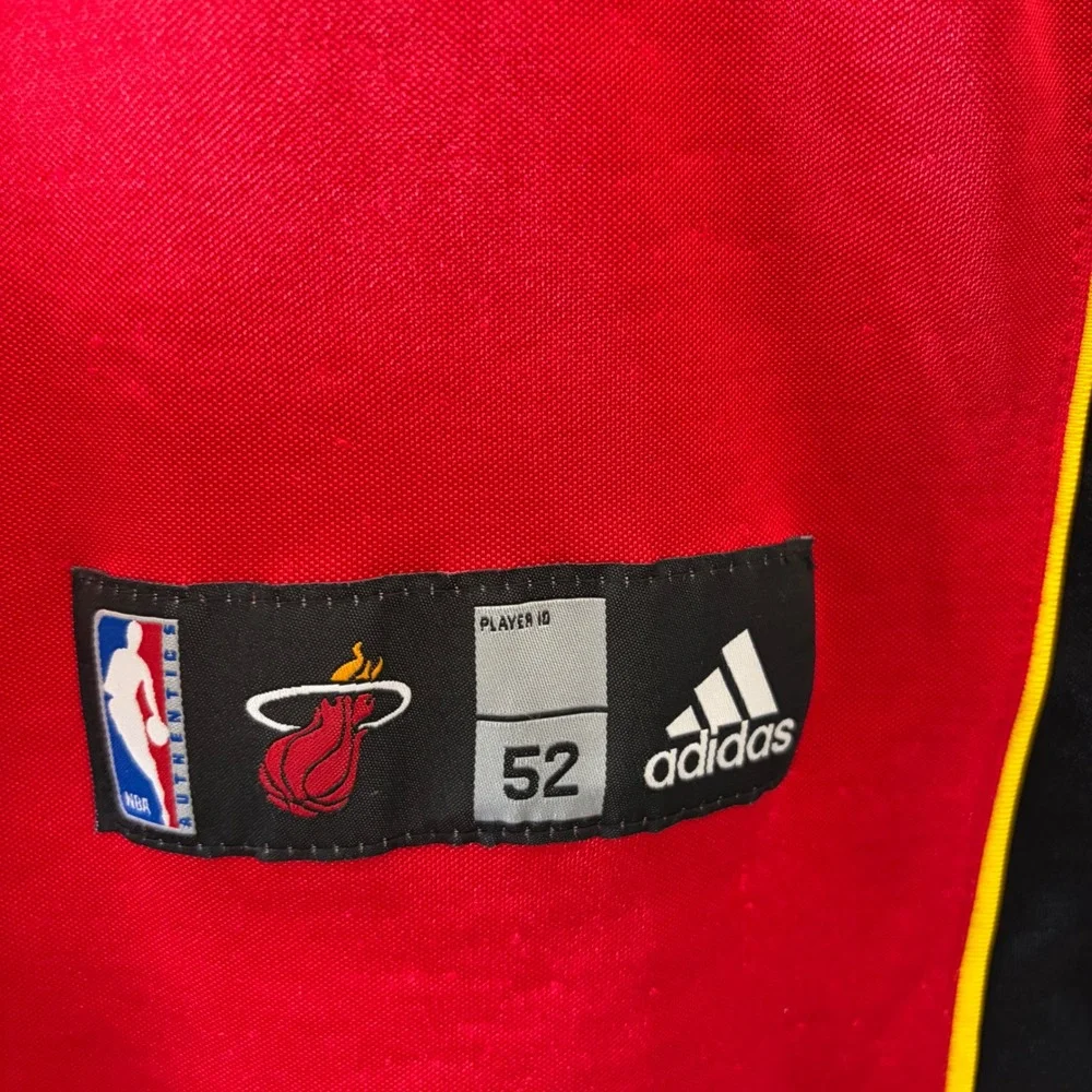 Adidas Miami Heat LeBron James Jersey Mens 52 XL Red NBA Swingman #6