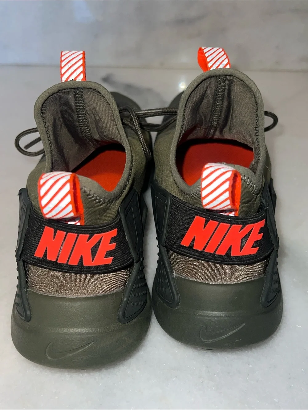 Nike girls hurache