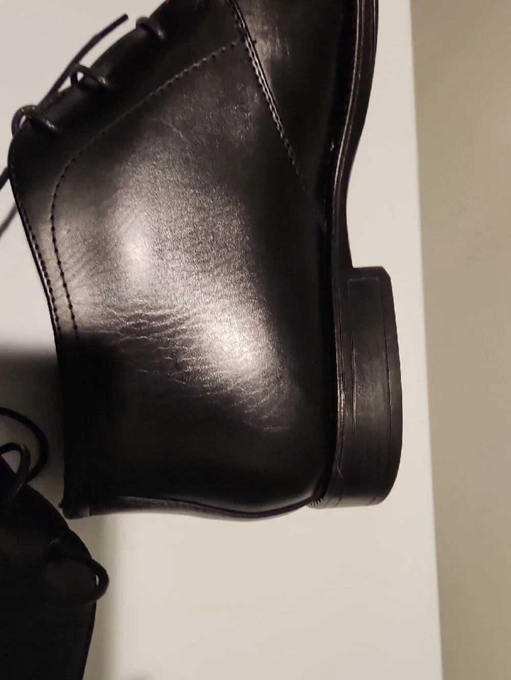 Deerstag Waterproof Black Leather Chukka Boots